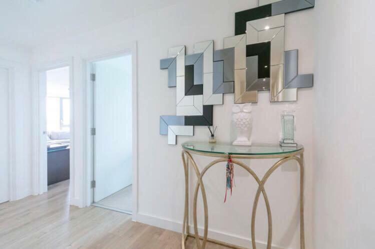 Room With Private Bathroom In A Modern Two Bedroom Two Bathroom Flat Londra Esterno foto